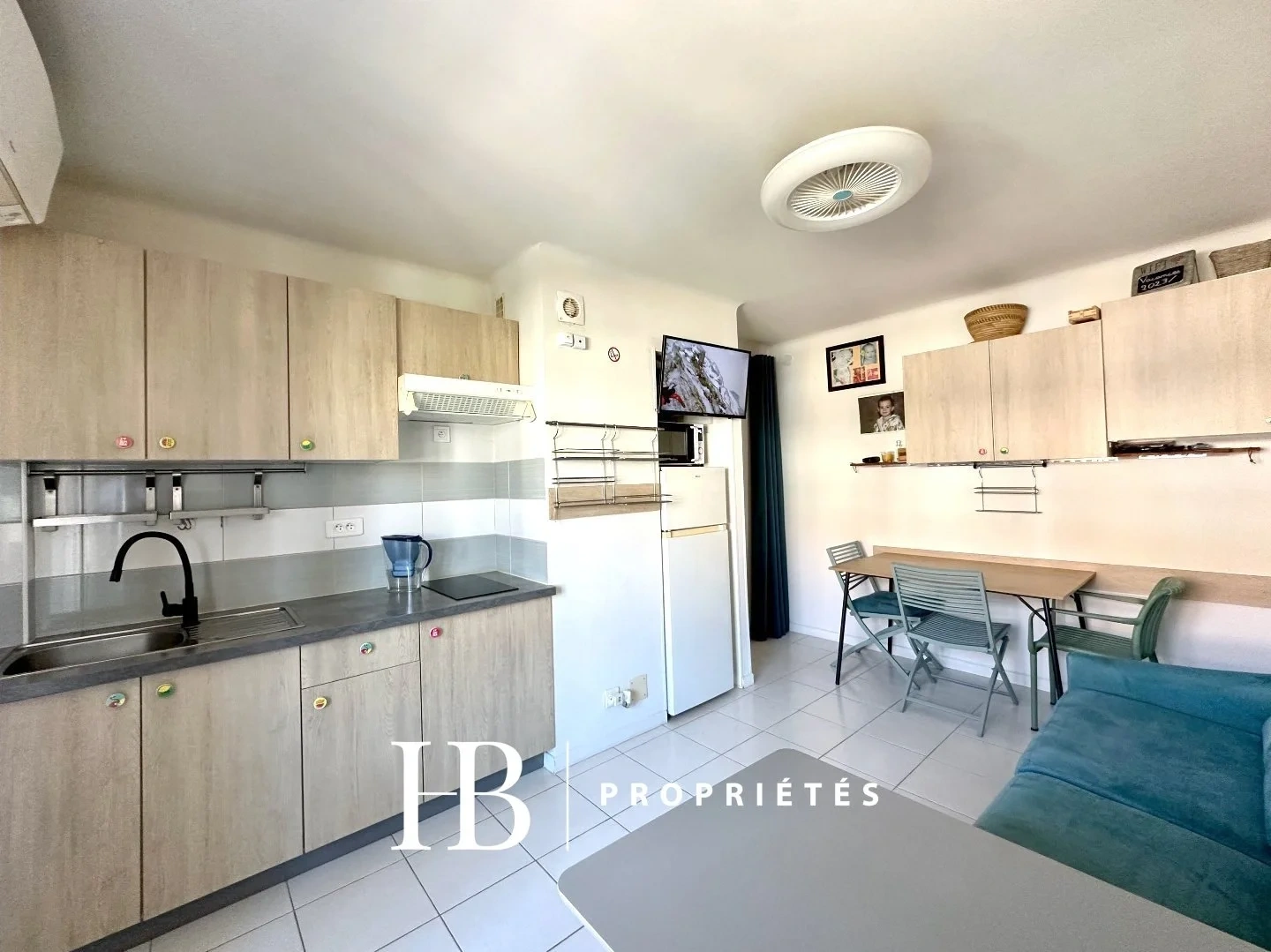 2 - beach walk apartment for sale in la seyne sur mer var france