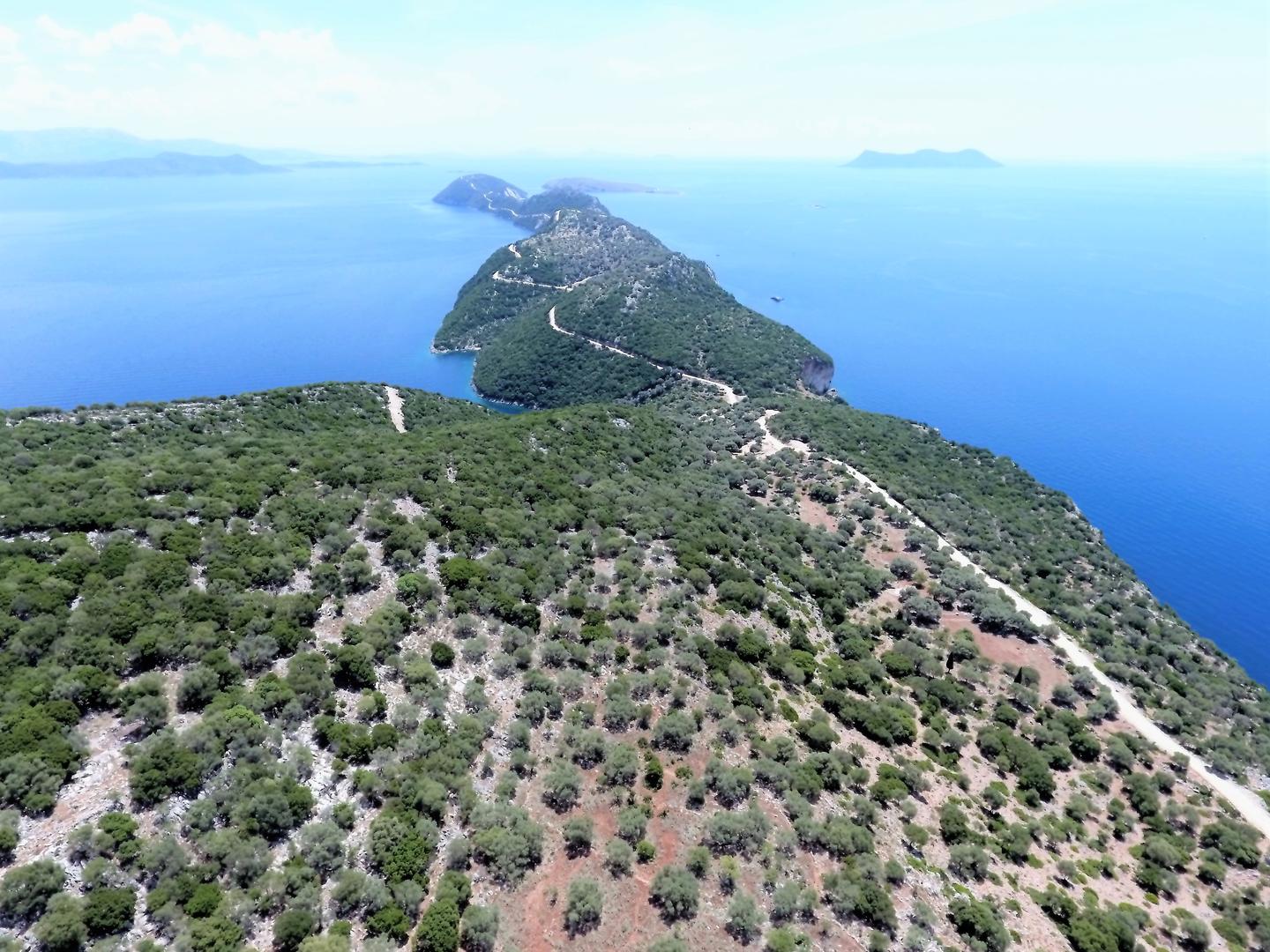 2 - vendita terreno fronte mare nisída meganísi isole ioniche grecia