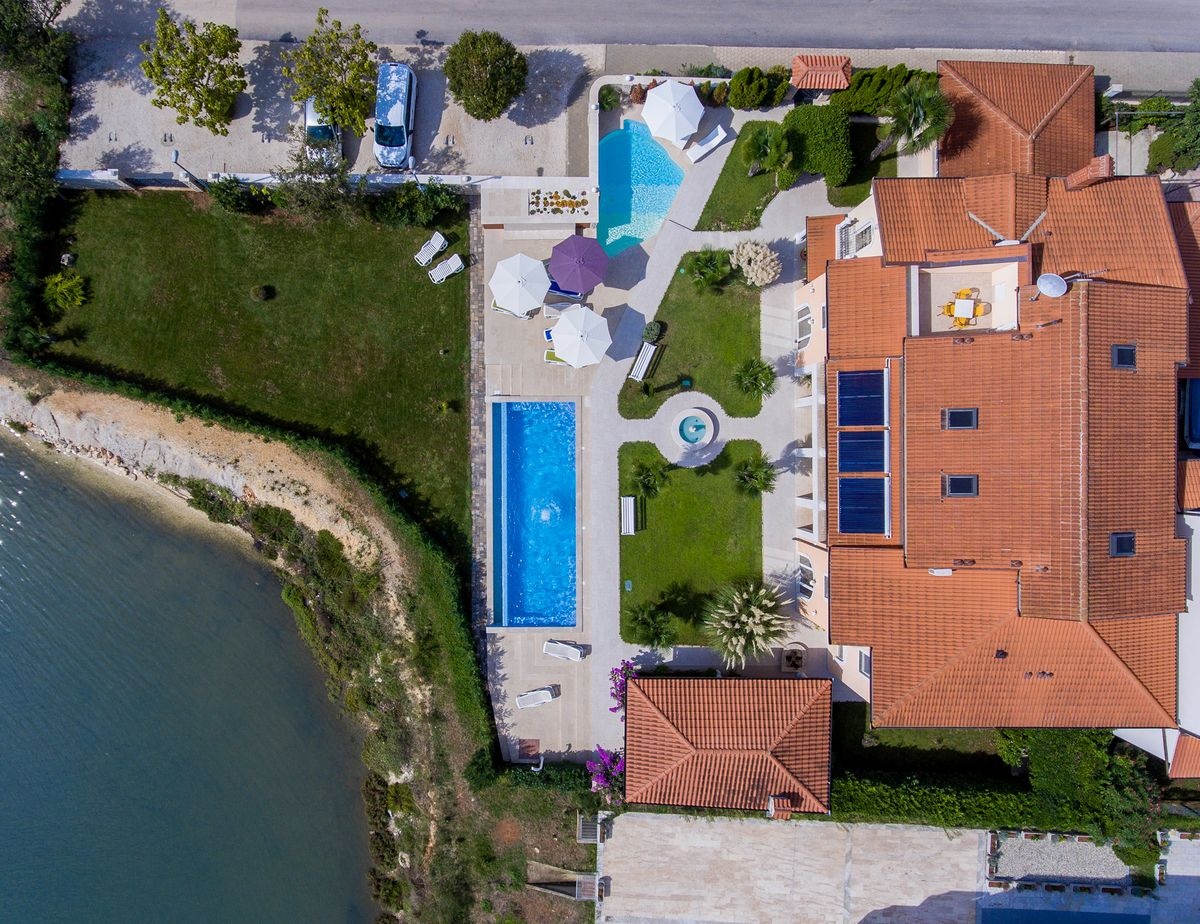 1 - vendita casa fronte mare medulin istria croazia
