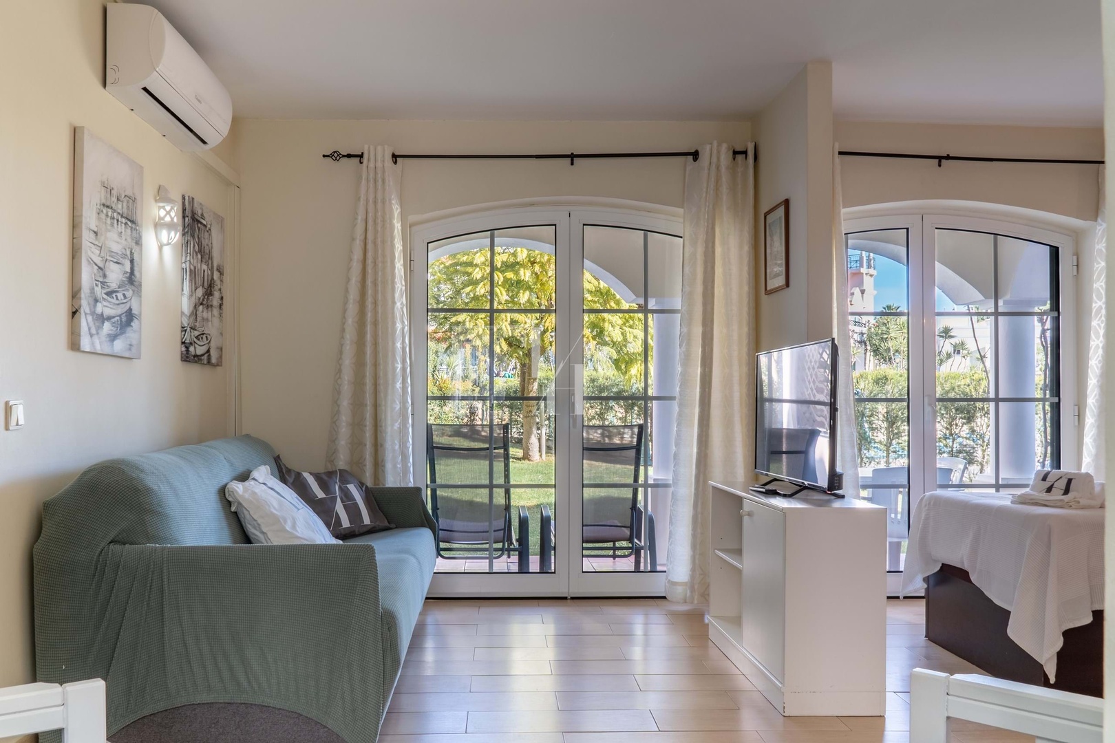 1 - apartment for vacation rentals in quarteira algarve portugal