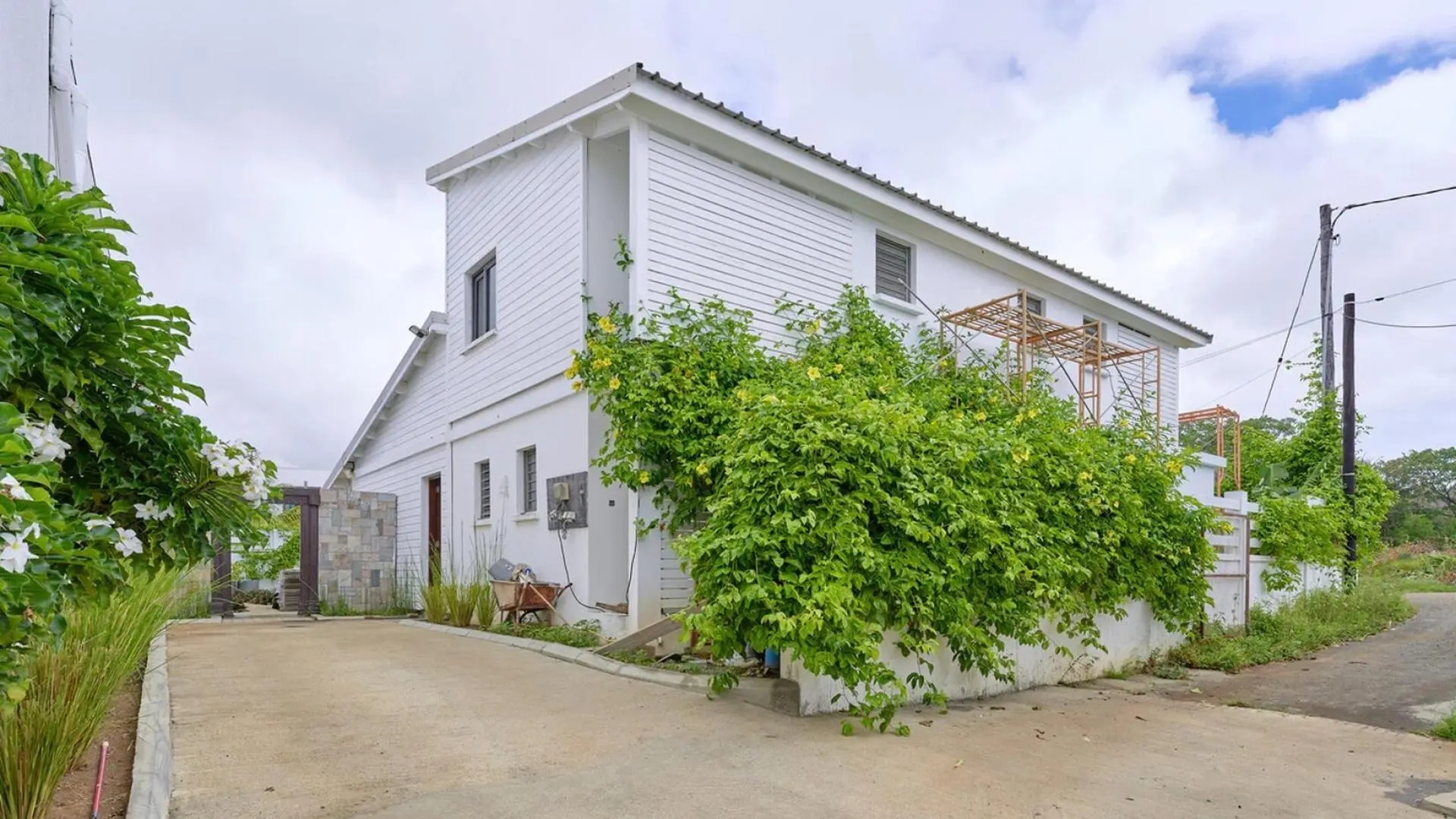 1 - villa for sale in grand baie rivière du rempart mauritius