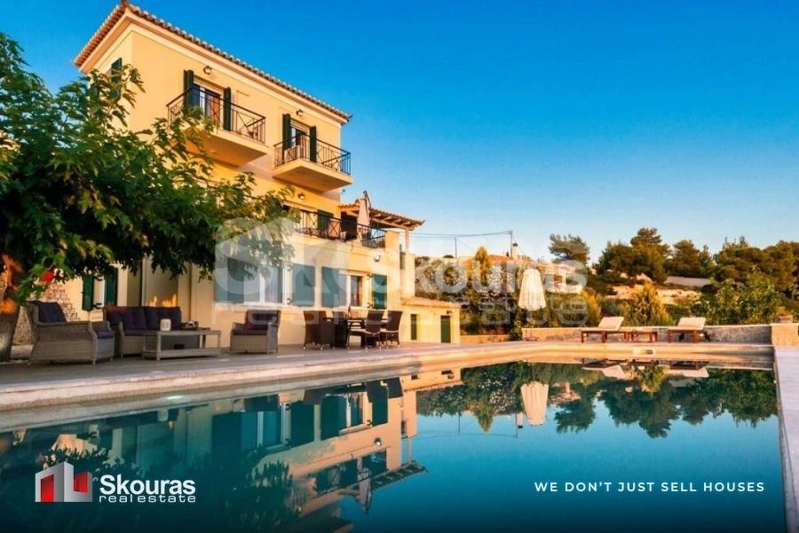 2 - vendita casa vista mare ákra ververoúda peloponneso grecia