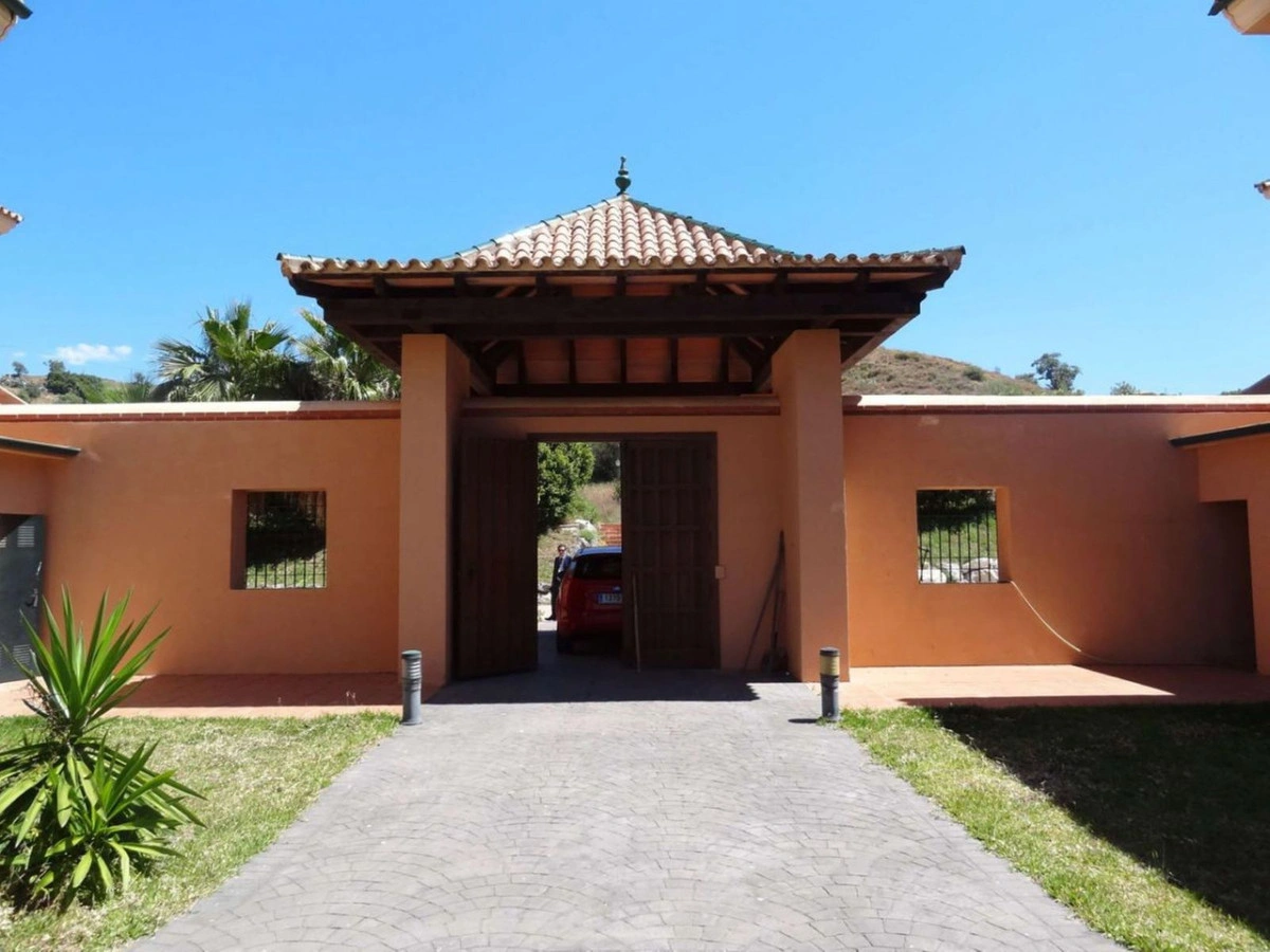 2 - venta edificio malaga  andalucía españa