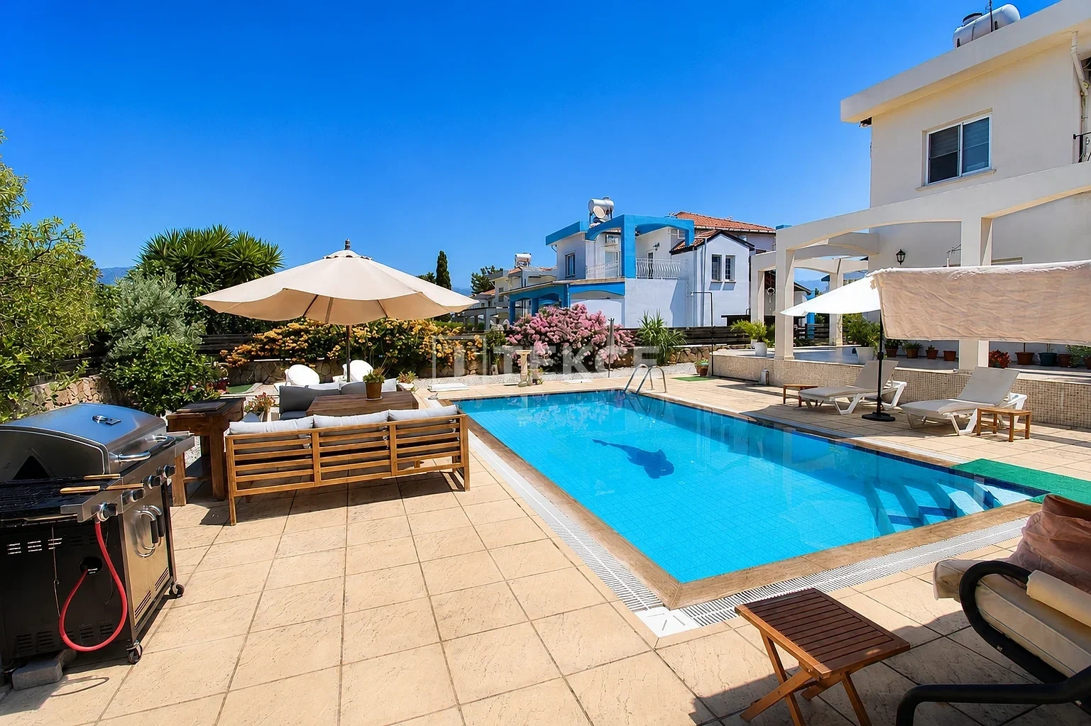 2 - vente maison plage à pied girne kyrenia chypre