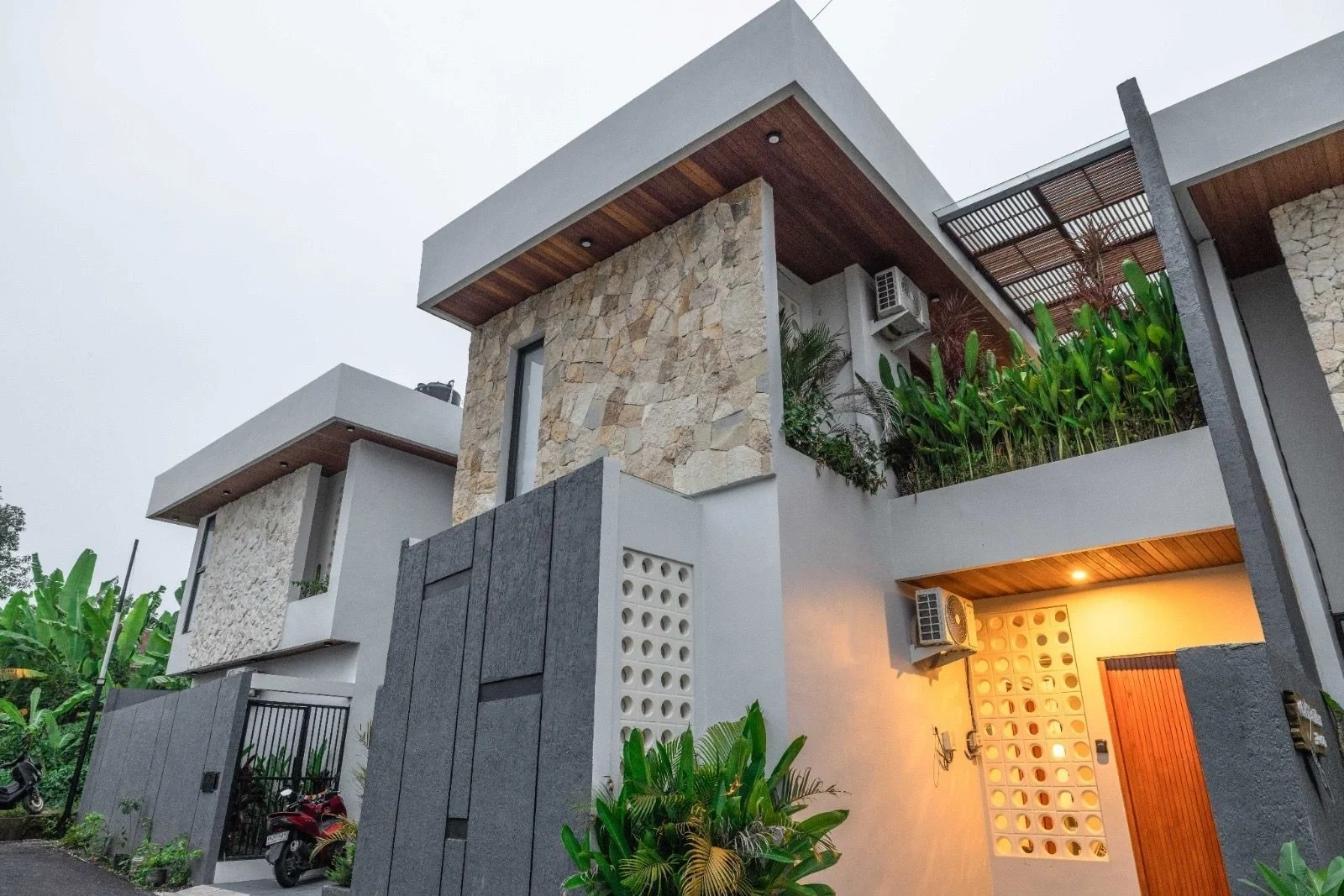 1 - venta villa a pie de playa pererenan bali indonesia