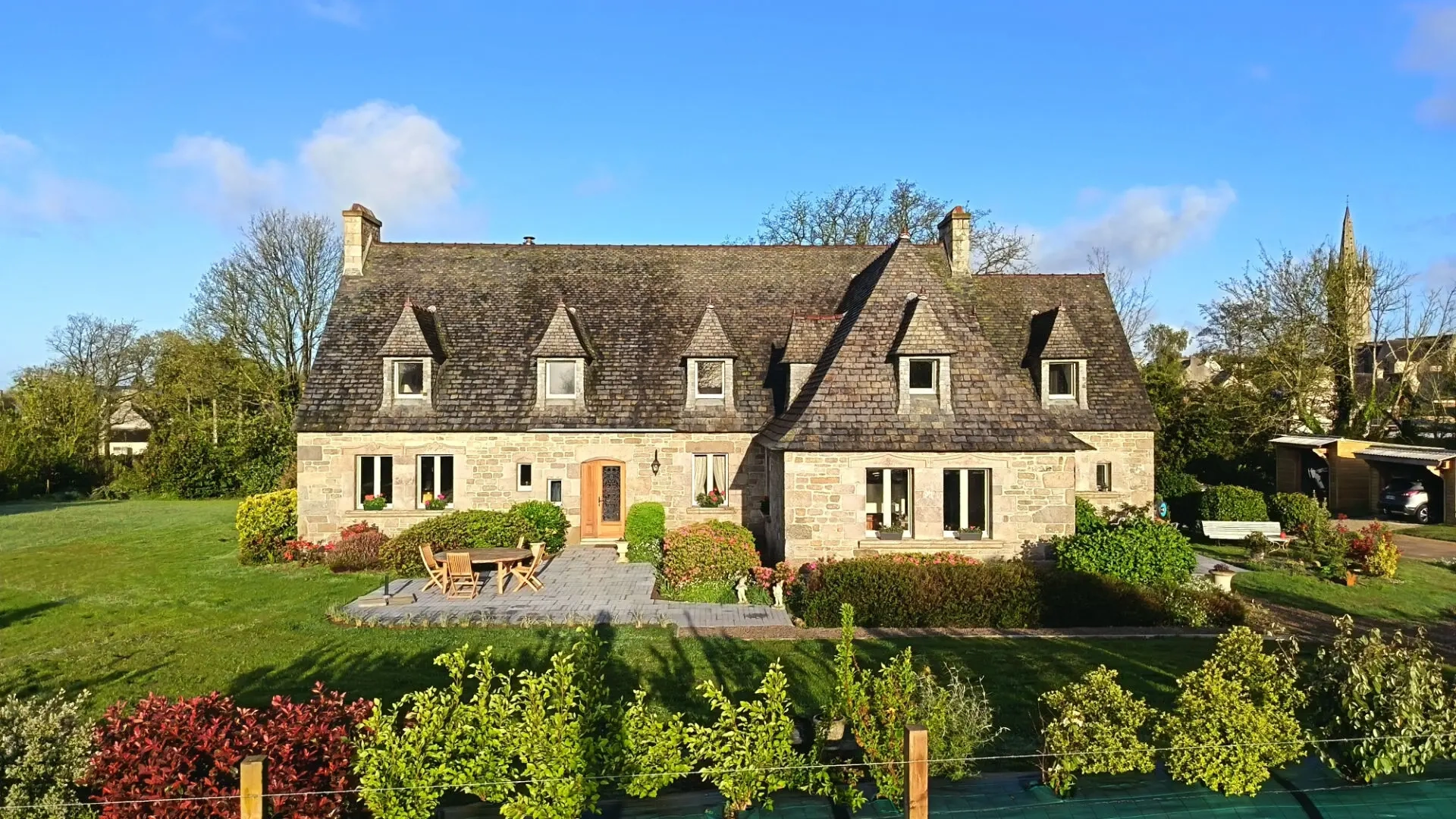 1 - house for sale in landivisiau finistère - bretagne france