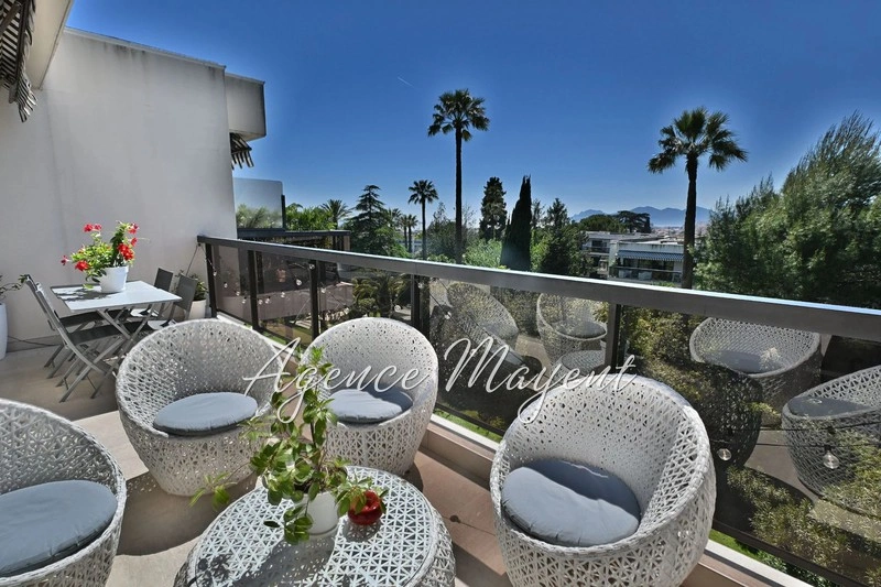 Apartamento con piscina