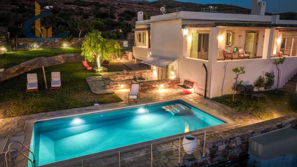 2 - vente maison pieds dans l'eau kárystos grèce centrale grèce