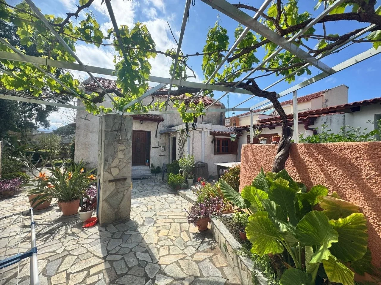 2 - vente maison pláka crète grèce