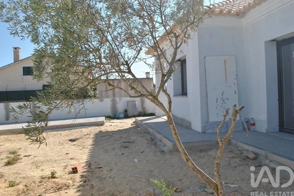 2 - house for sale in fernão ferro lisbon region portugal