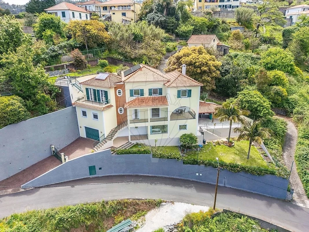 1 - verkoop huis santa cruz madeira portugal