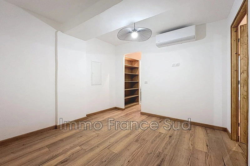 2 - house for sale in grimaud var france