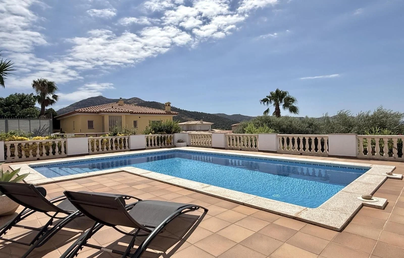 1 - venta casa vista al mar roses cataluña españa