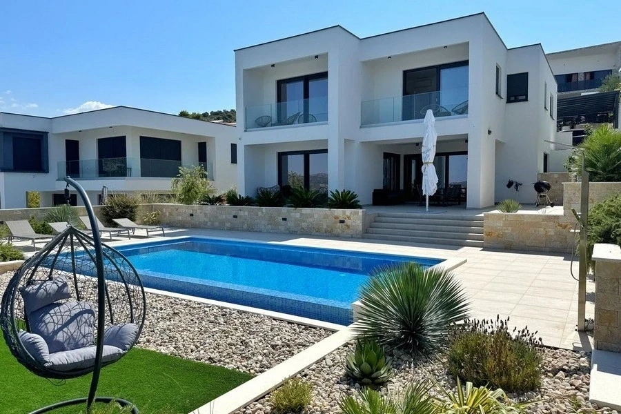 2 - venda casa vista de mar rogoznica sibenik croácia