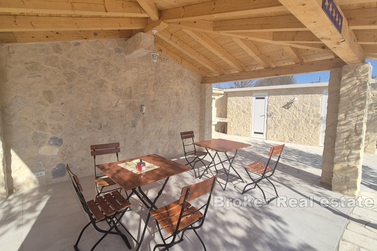 2 - vendita casa vodice sebenico e tenin croazia