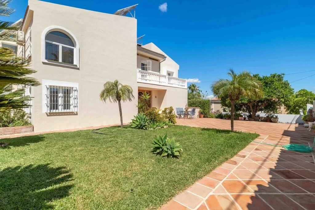 Casa con piscina