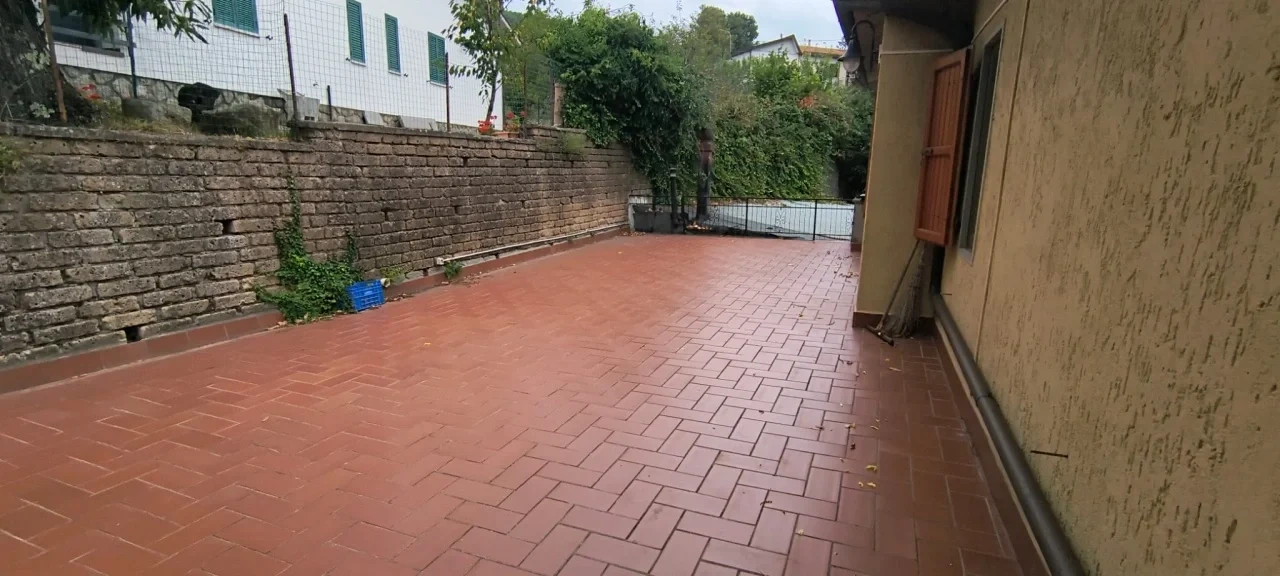 2 - house for sale in santa fiora tuscany italy