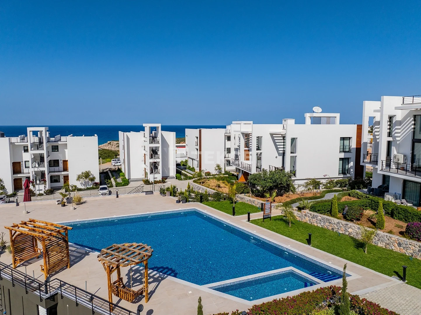 2 - verkoop appartement uitzicht op zee girne kyrenia cyprus