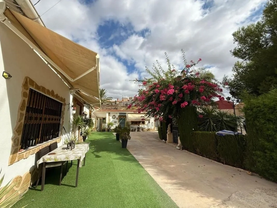 2 - verkauf villa petrer valencia spanien