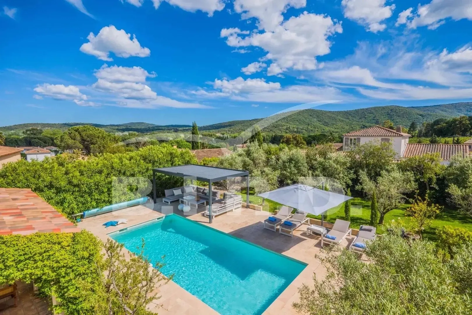 2 - house for vacation rentals in cogolin var france