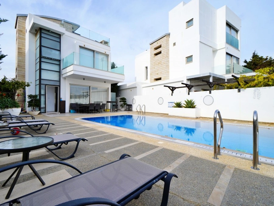 2 - vente villa vue mer famagusta famagouste chypre