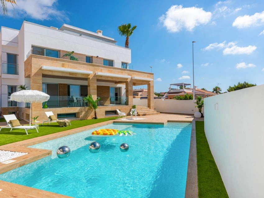 2 - verkoop huis ciudad quesada valencian community spanje