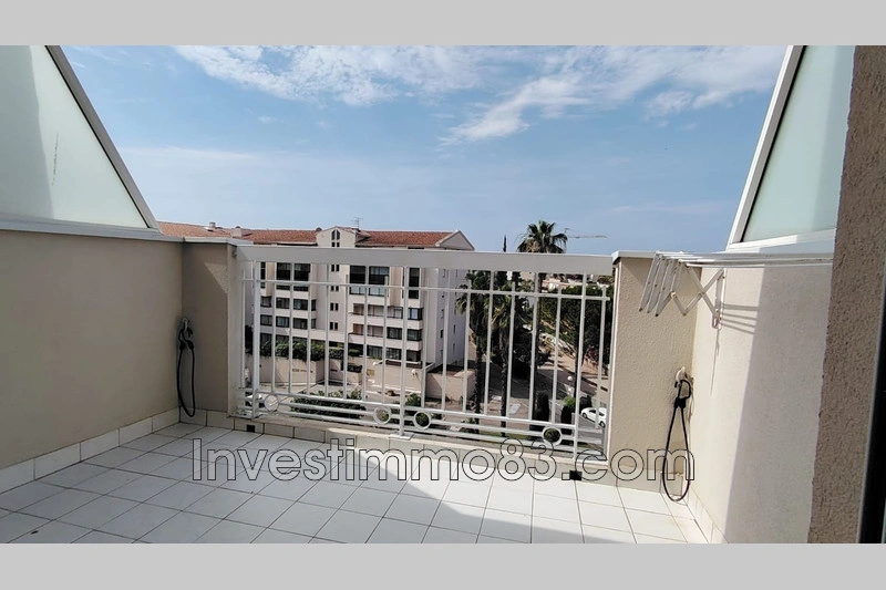 2 - verkoop appartement uitzicht op zee saint-raphaël var frankrijk