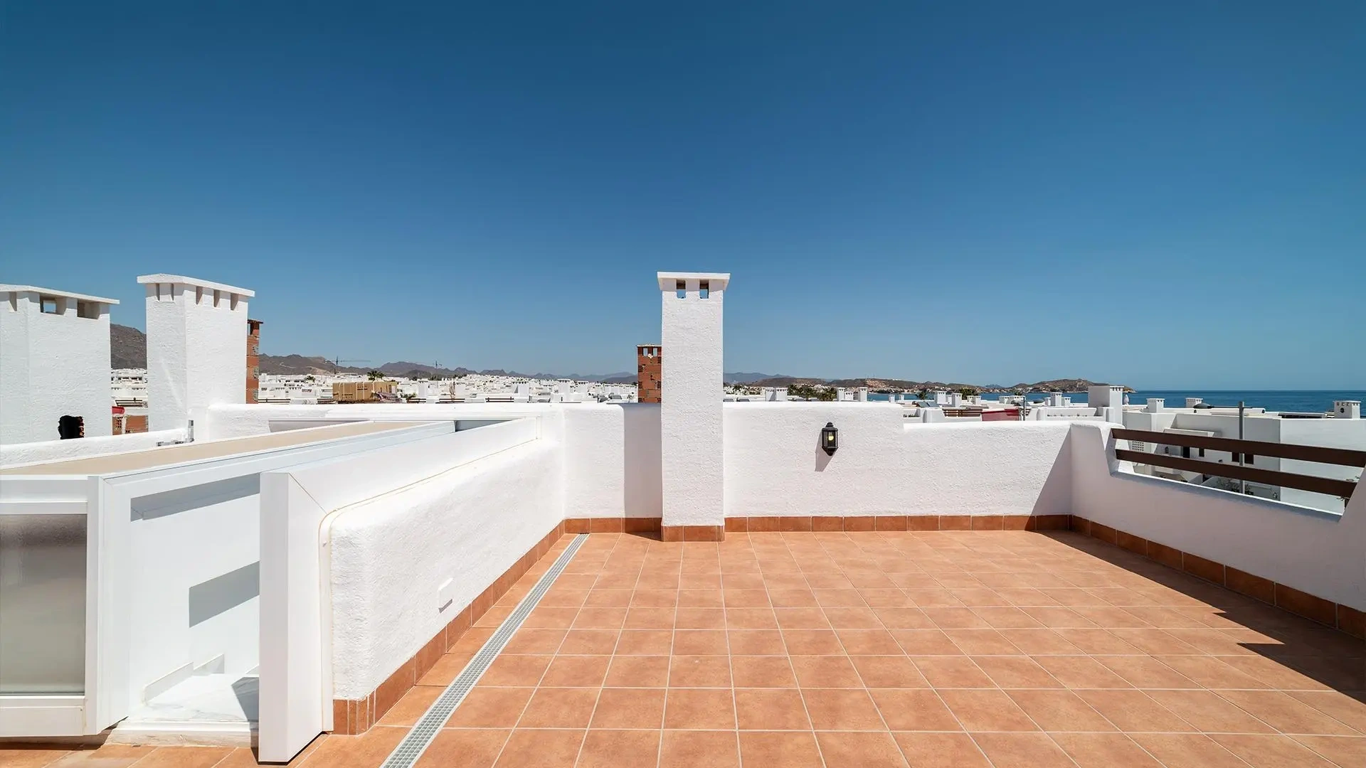 1 - vente maison pieds dans l'eau san juan de los terreros andalousie espagne