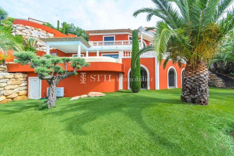 1 - sea view villa for sale in sainte-maxime var france