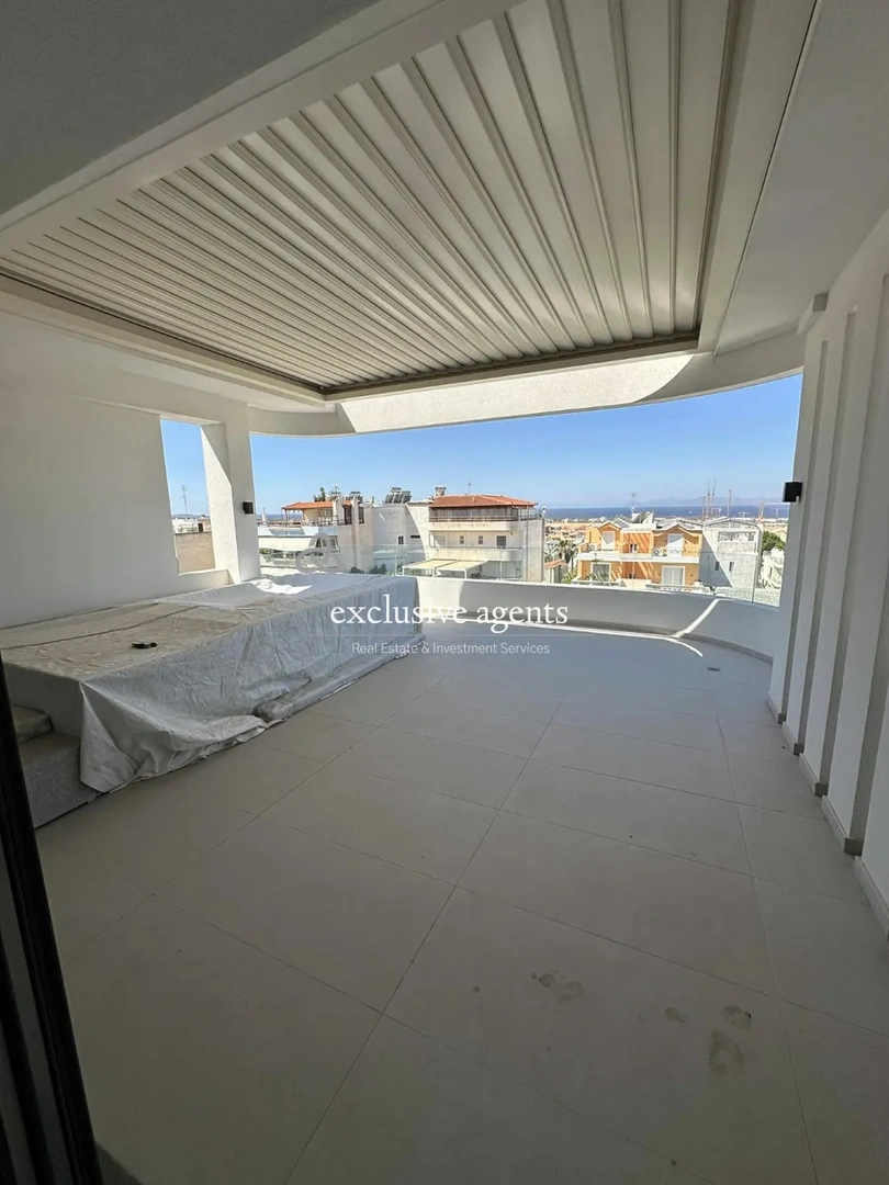 1 - vente maison pieds dans l'eau glyfada attique grèce