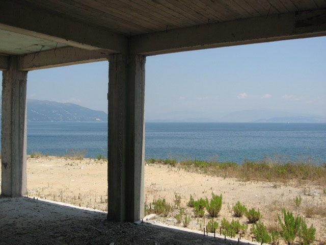 2 - vente maison pieds dans l'eau corfu îles ioniennes grèce