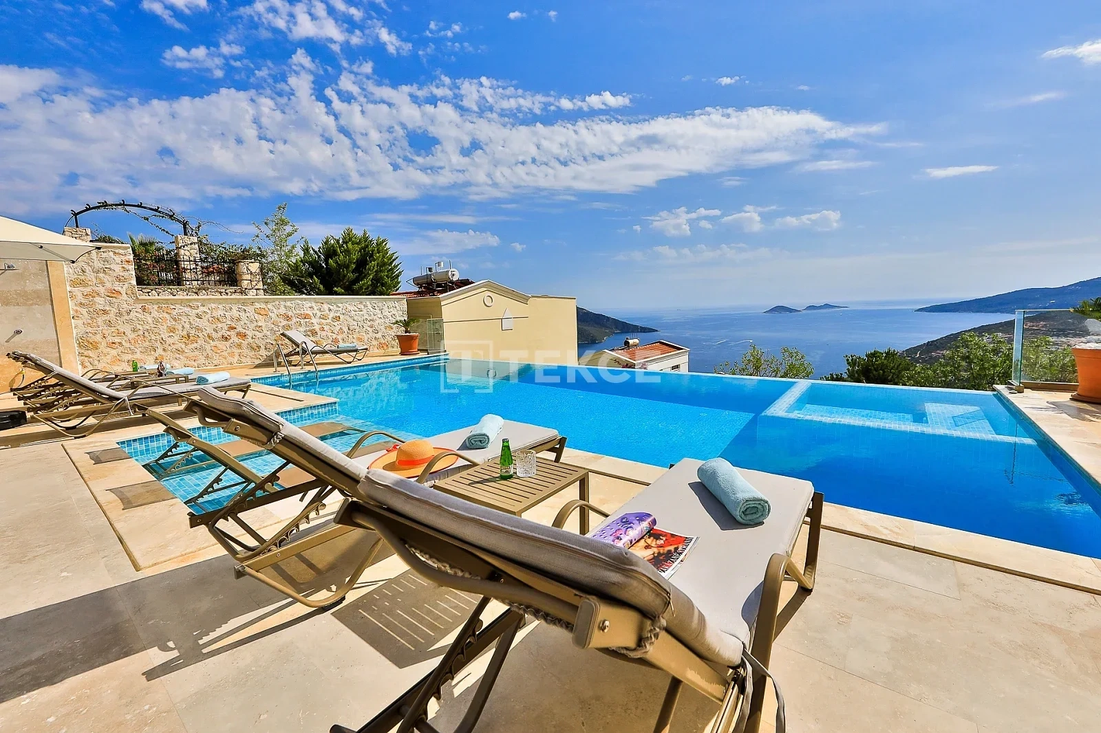 2 - vente maison vue mer kas antalya turquie
