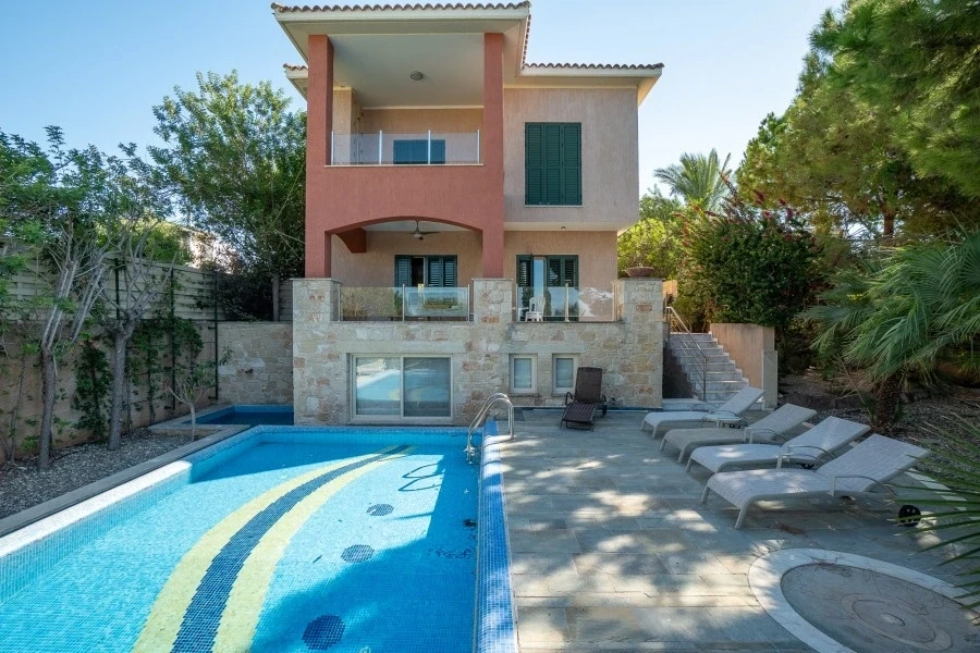2 - verkoop villa paphos paphos cyprus