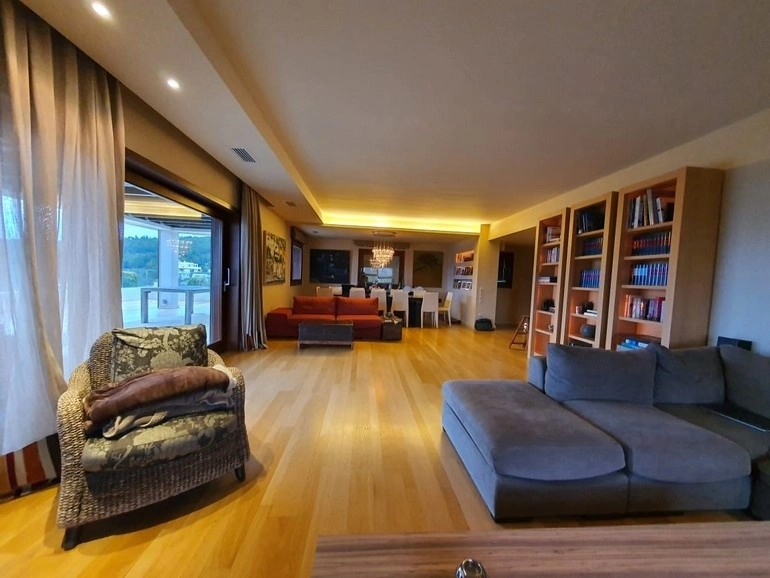 1 - venta casa vista al mar nea erythraia ática grecia