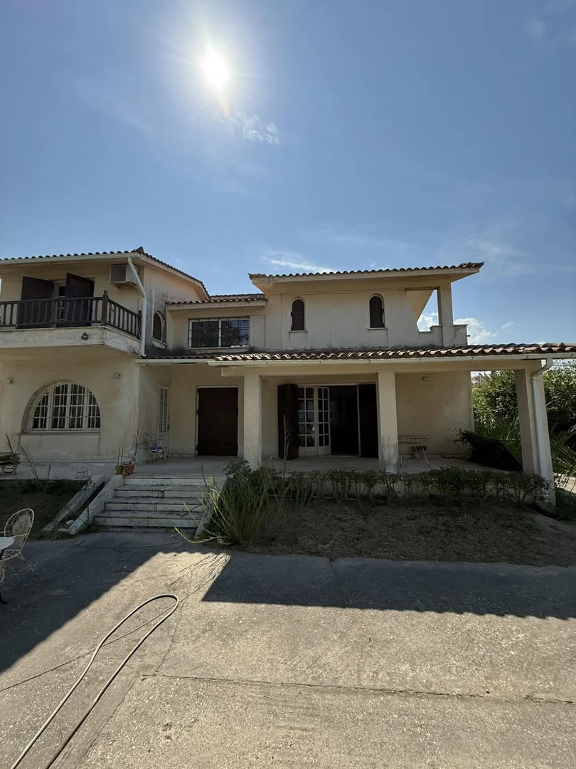 2 - vente maison pieds dans l'eau pátra grèce occidentale grèce