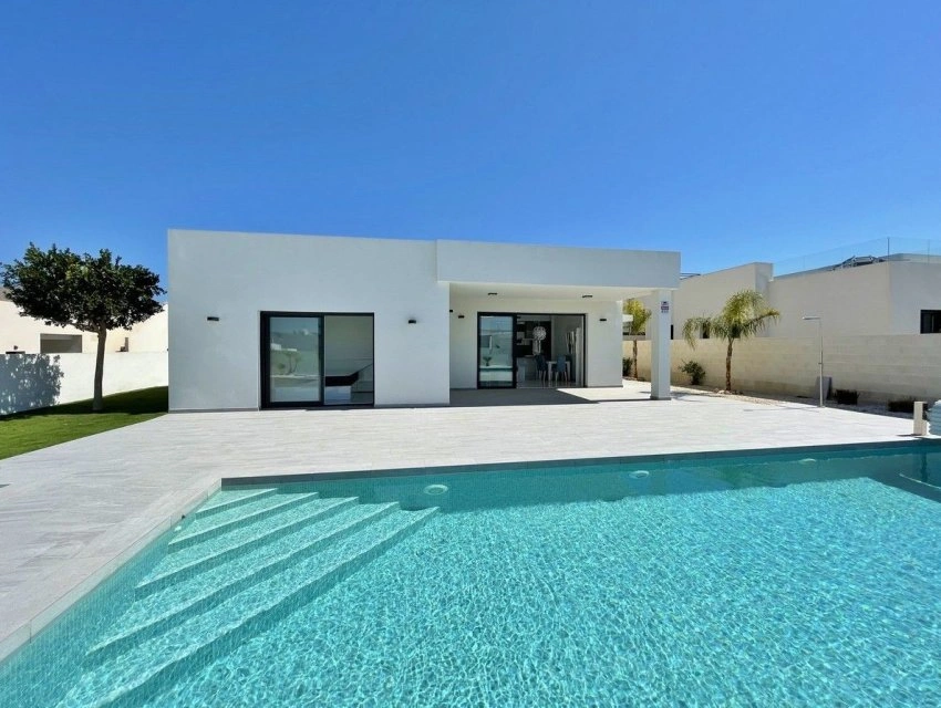2 - verkoop villa rojales valencian community spanje