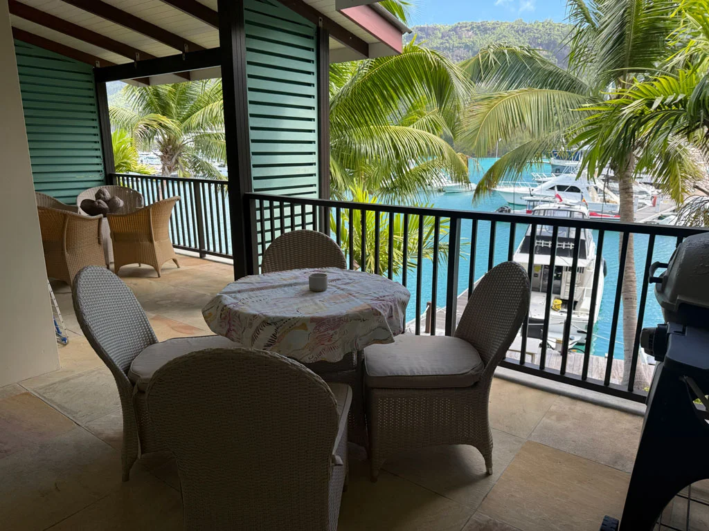 2 - vente appartement pieds dans l'eau eden island mahé seychelles