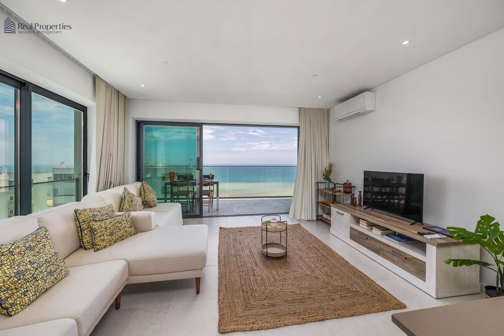 1 - beach walk apartment for vacation rentals in quarteira algarve portugal