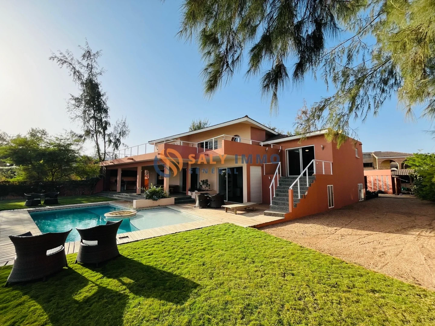 2 - vendita casa fronte mare ngaparou thiès senegal