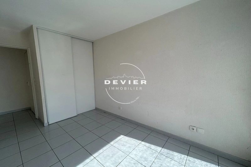 2 - apartment for sale in montpellier hérault france