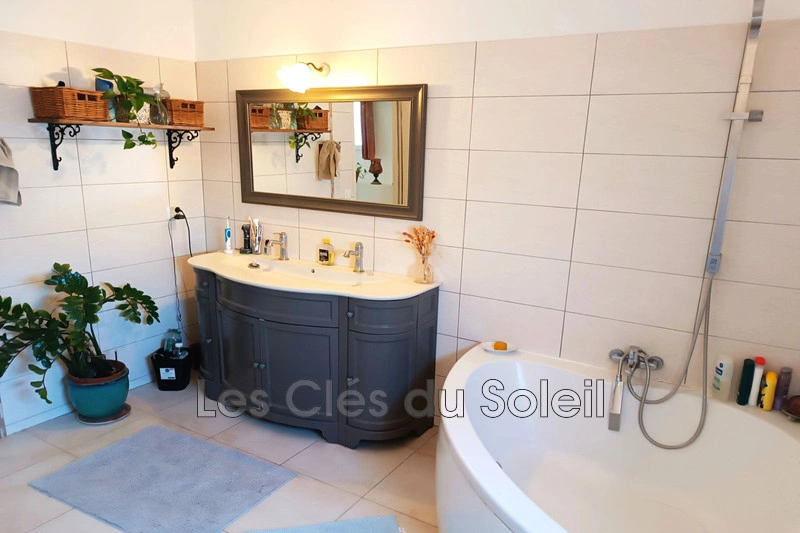 2 - venda casa la garde var frança