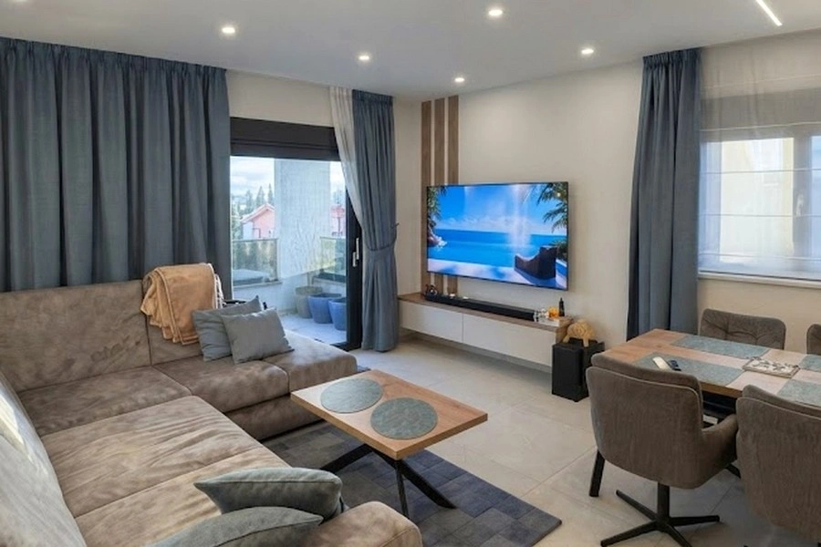 2 - sea view apartment for sale in kaštel kambelovac split-dalmatia croatia