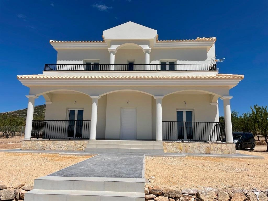 1 - verkoop huis pinoso valencian community spanje