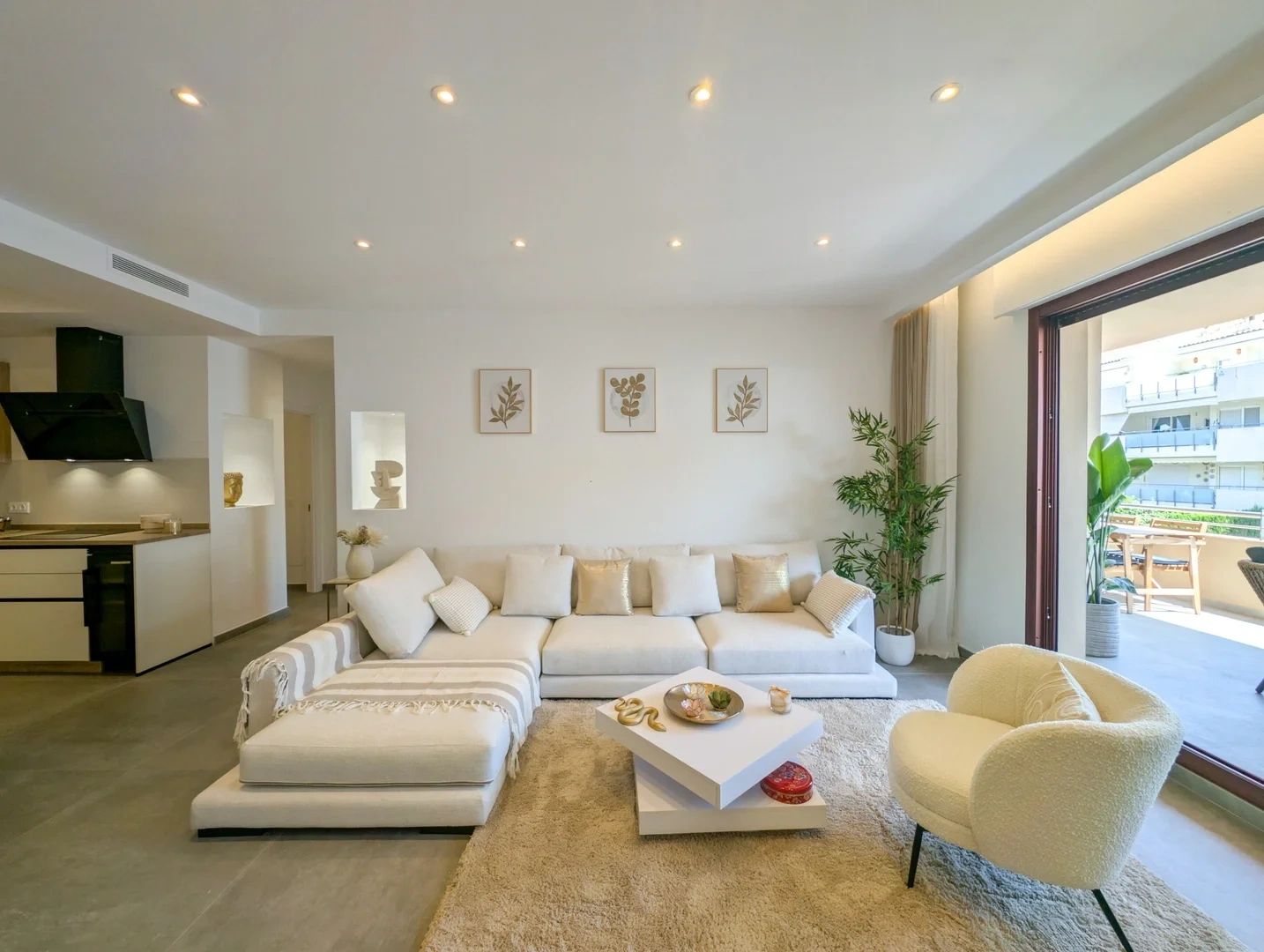2 - verkoop appartement aan het water san pedro de alcántara andalusië spanje