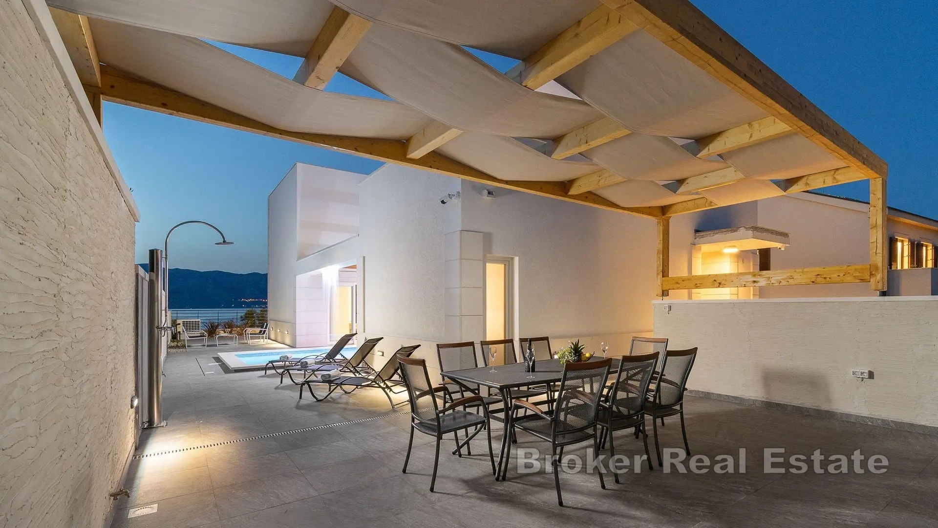 2 - venta casa frente al mar brač split-dalmacia croacia