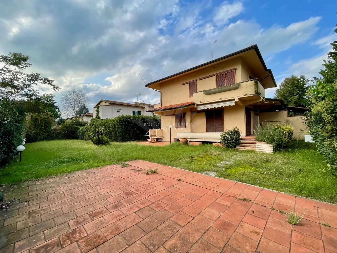 2 - venda casa pietrasanta toscana itália