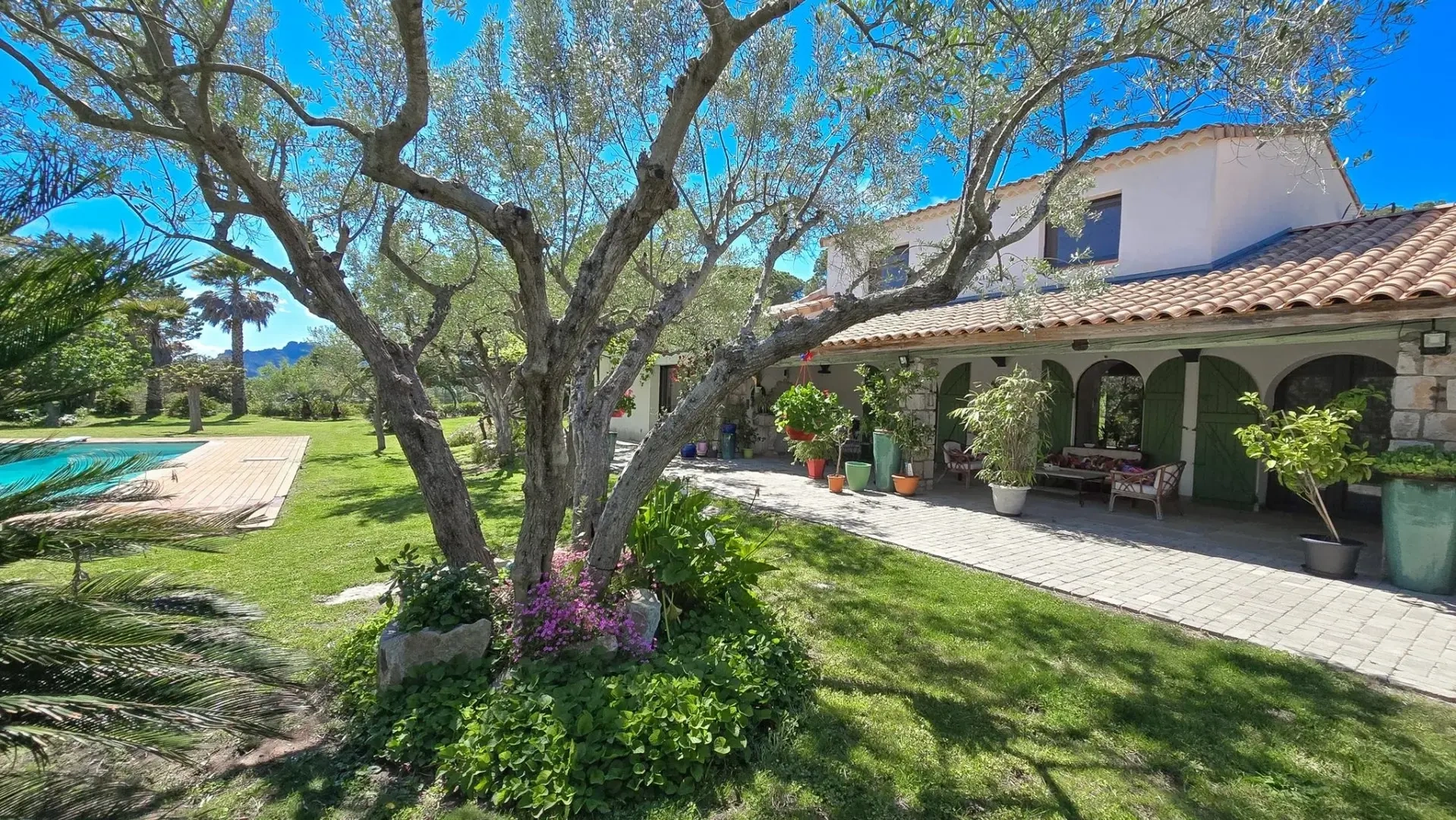 1 - vente maison roquebrune-sur-argens var france