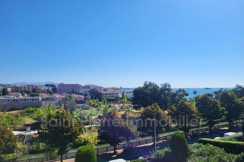 Apartamento vista al mar con terraza