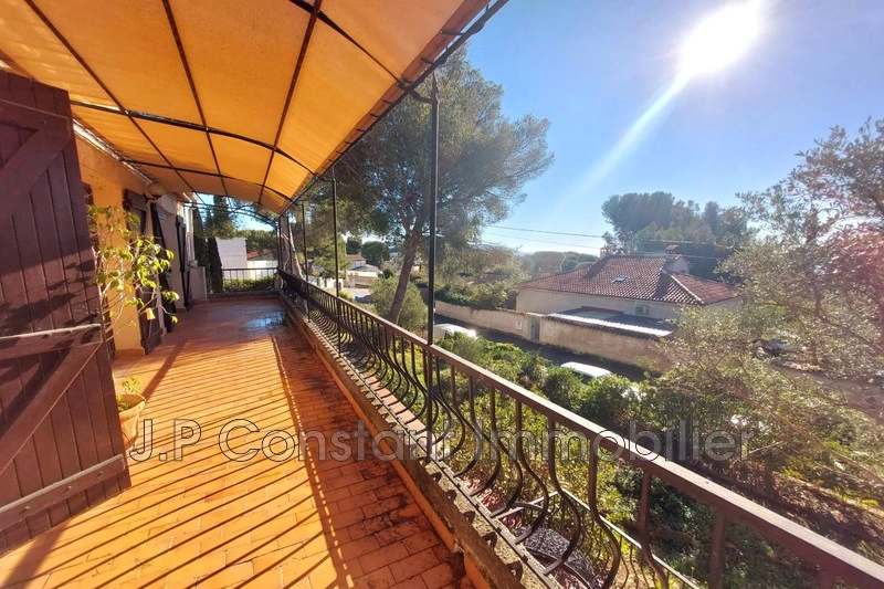Apartamento vista al mar con terraza