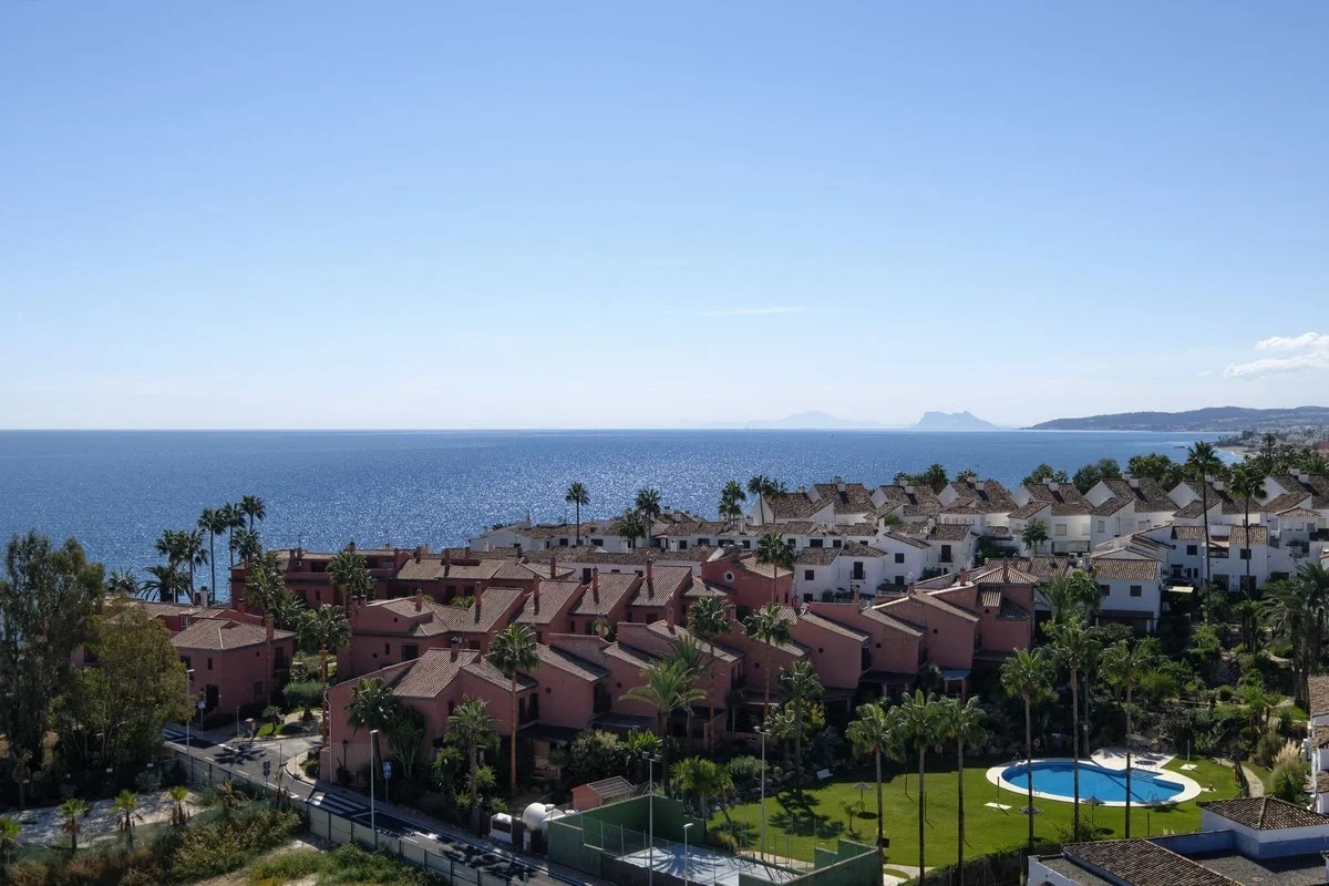 1 - продажа квартира ноги в воде estepona - costa del sol андалусия испания